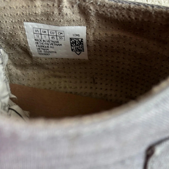 Toms Cap Toe Oxfords - Picture 2 of 12